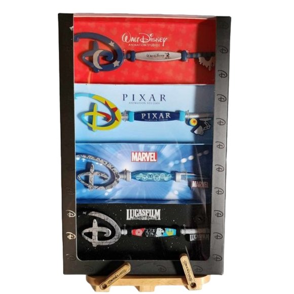 Disney | Other | New Disney Parks Collector Key Starter Pack | Poshmark